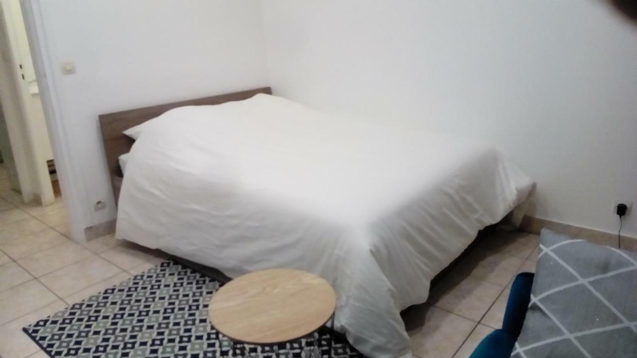 Appartement Aad1 Clamart 200 M Du Tramway T6 St Pave Blc Avec Cuisine Separee Exterior photo